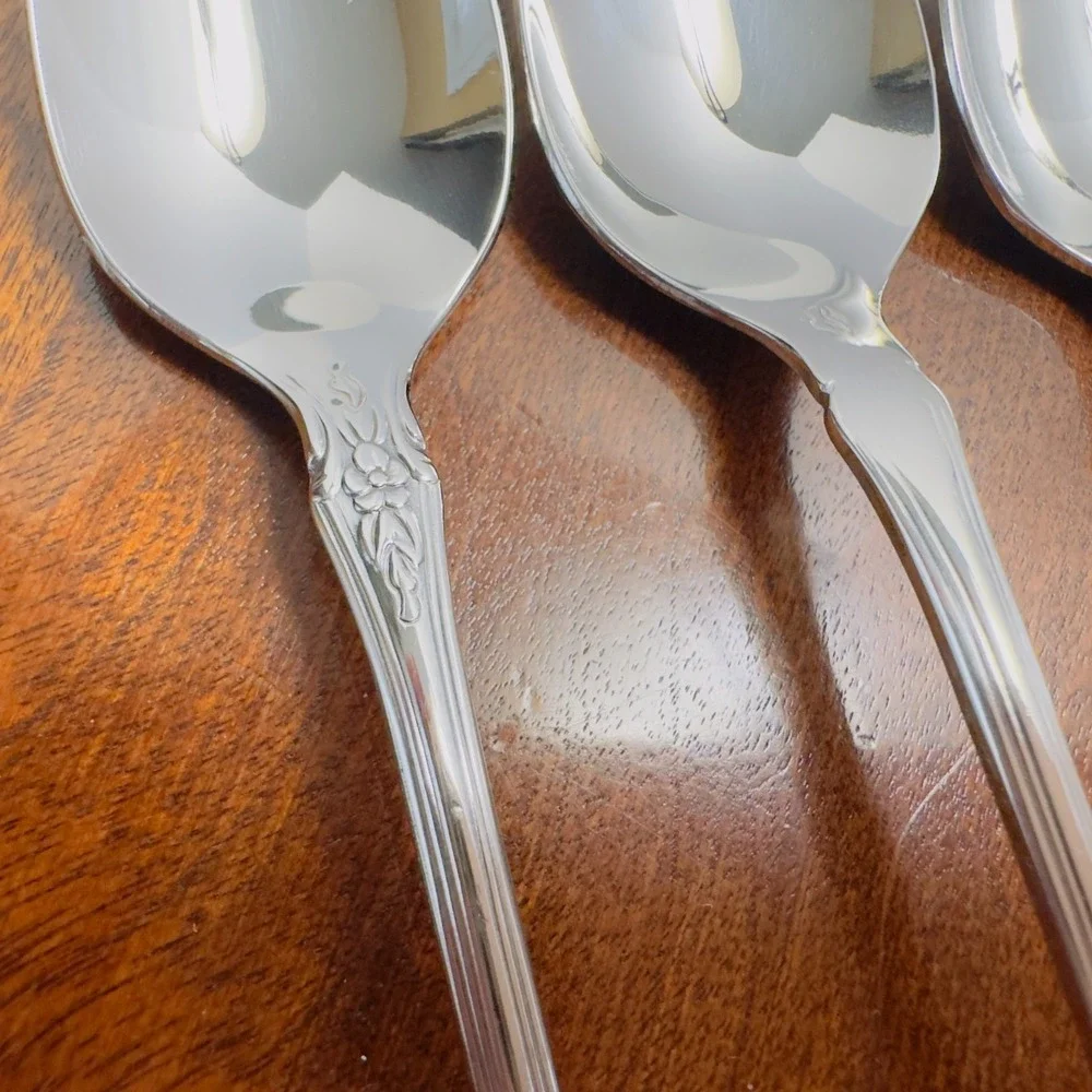 Oneida USA SAMANTHA Stainless Steel Flatware Lot of 5 Iced Tea Spoons